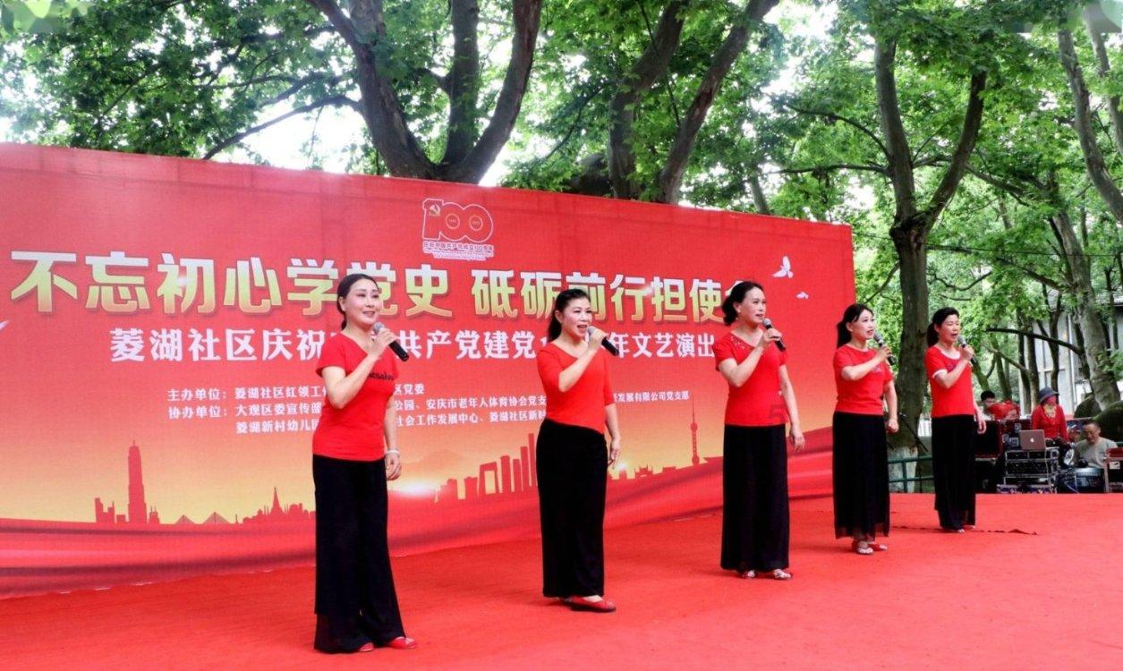 蔡昉《绿色经济与绿色金融》获评2023十大金融图书